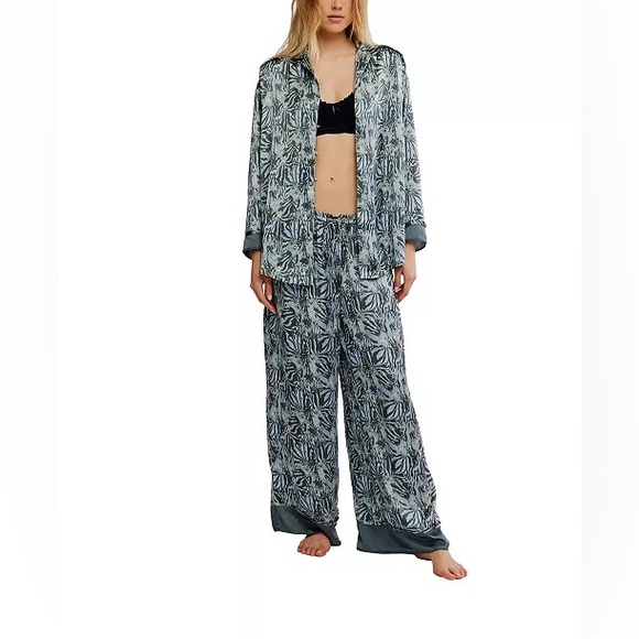 NWT Free People Dreamy Days PJ Set In Seafoam Combo - Picture 1 of 6